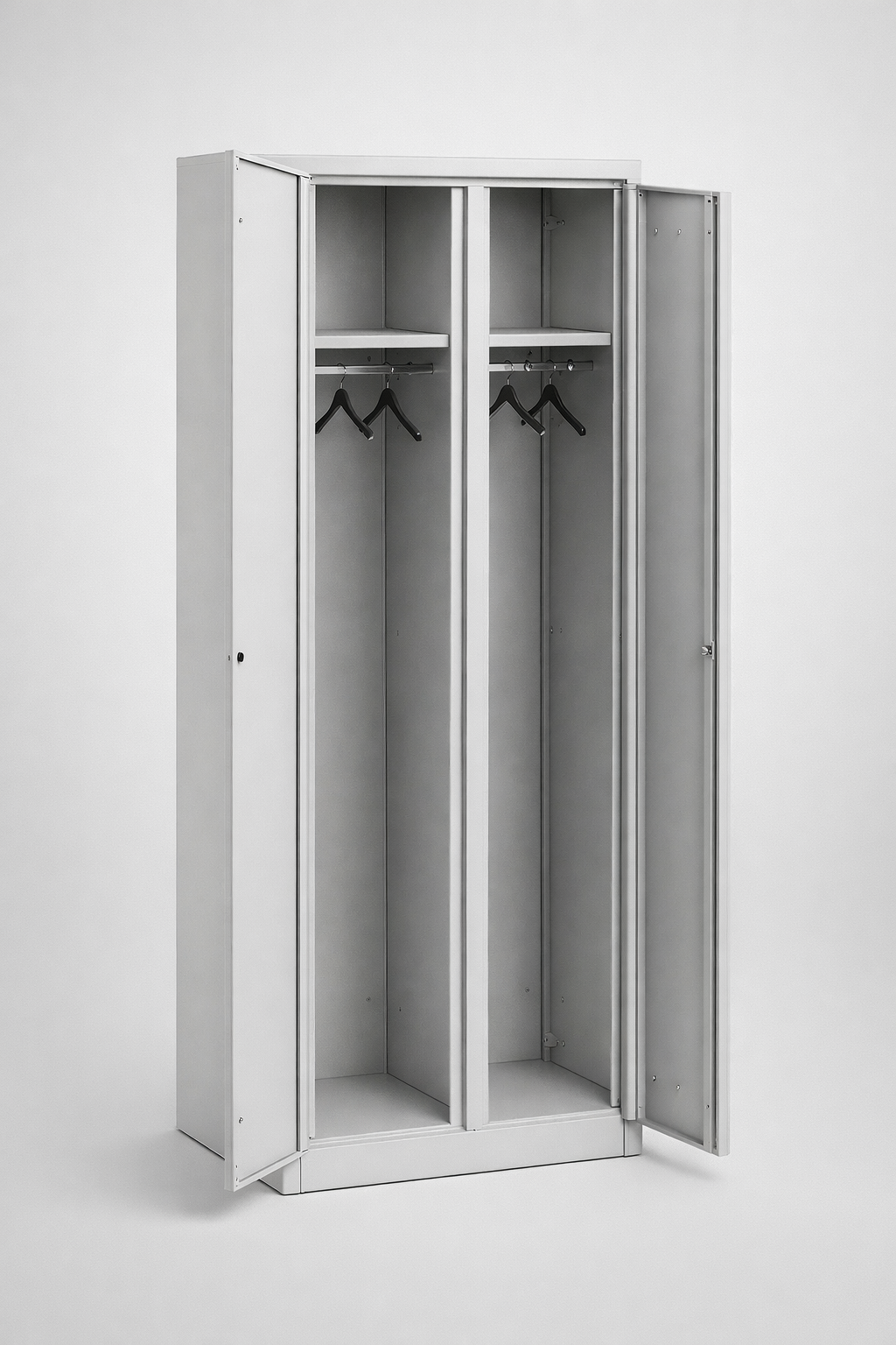 Szafa gospodarcza MSU 83 - uporządkowanie środków czystości i wyposażenia